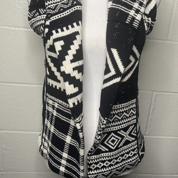 RALPH LAUREN Petites Black White Tribal Knit Open Sweater Vest SZ PP Small - Picture 4 of 9